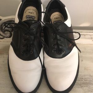 Women’s golf shoes!